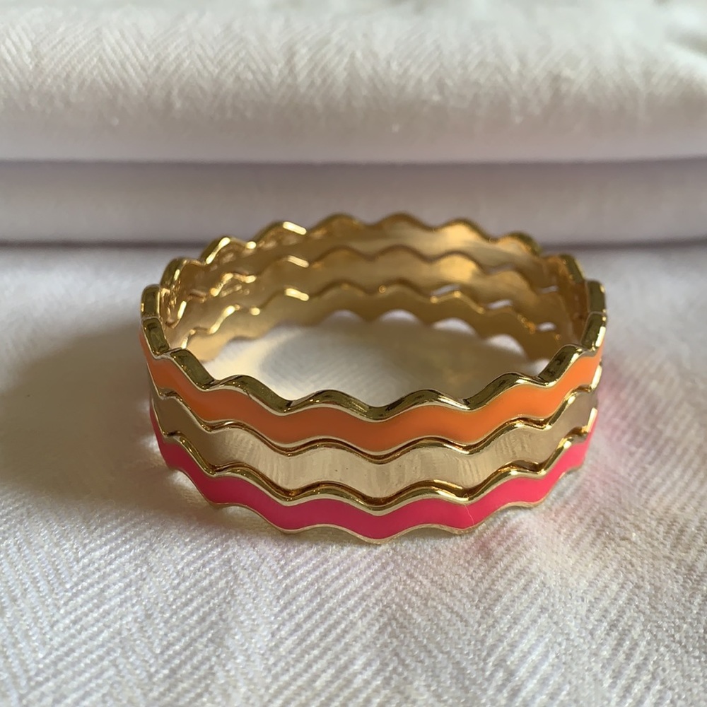 🟠💕 LIKE NEW girls chevron bracelet trio
